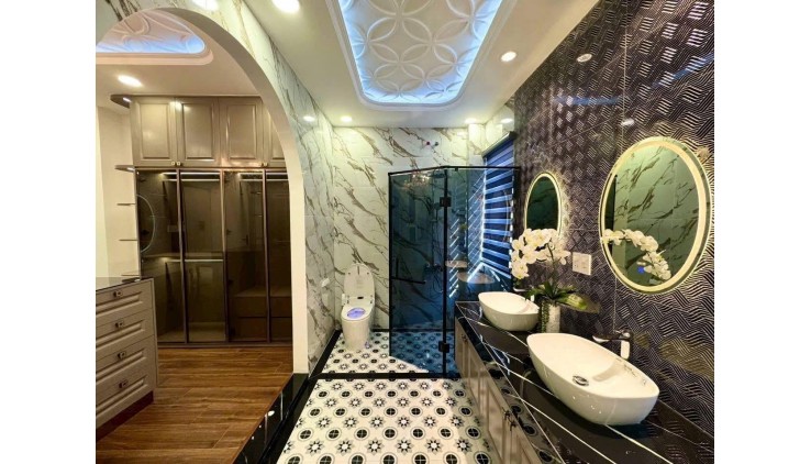 **Bán nhà hẻm Cách Mạng Tháng 8, P.5, quận Tân Bình; (4*14) 3 tầng - 8,7 tỷ