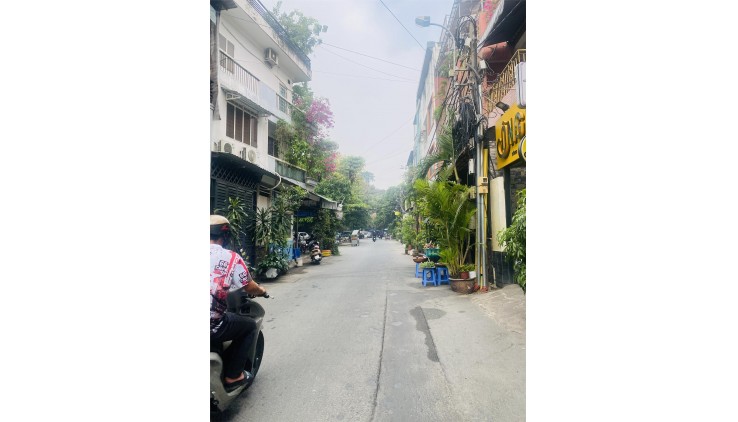**Bán nhà hẻm Cách Mạng Tháng 8, P.5, quận Tân Bình; (4*14) 3 tầng - 8,7 tỷ