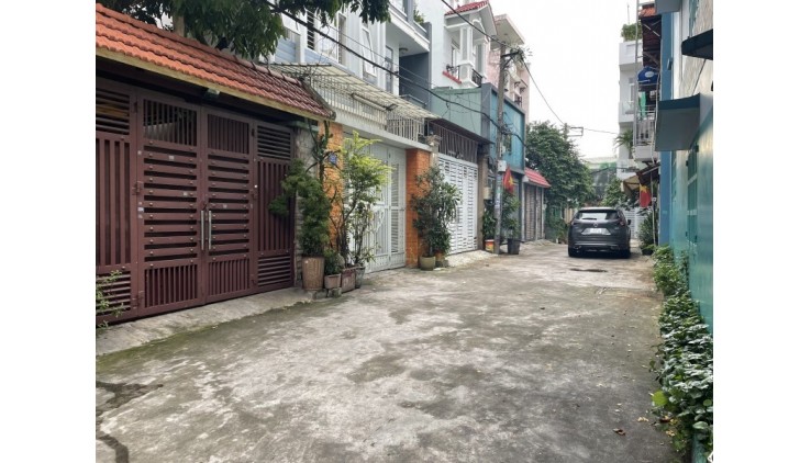 Bán nhà DT 79m2, Hẻm xe hơi Đường Nguyễn Văn Săng, Quận Tân Phú