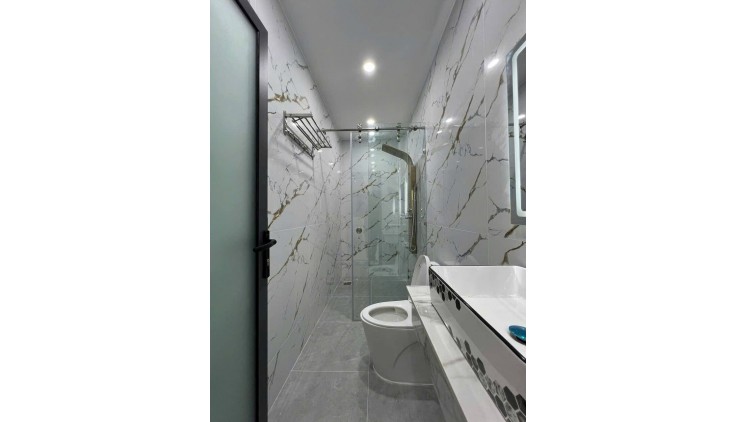 **Bán nhà đường Phan Sào Nam, phường 11, Tân Bình; 5x25 - nở hậu tài lộc
