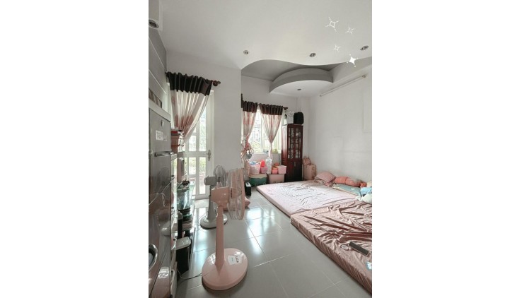 **Bán nhà HXH Hoàng Hoa Thám** phường 13 Tân Bình; 6*15 - 11,8 tỷ