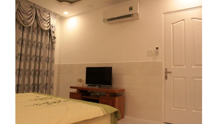 **Bán nhà đường Ni Sư Huỳnh Liên** phường 10 Tân Bình; 5*21 - 11 tỷ