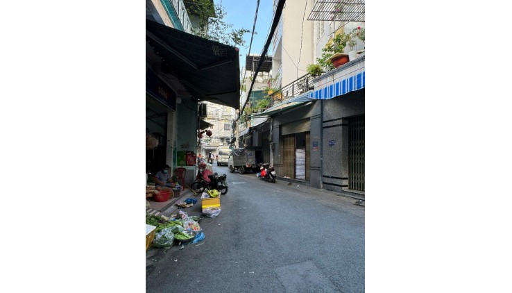 **Bán nhà đường Ni Sư Huỳnh Liên** phường 10 Tân Bình; 5*21 - 11 tỷ