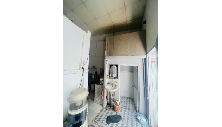 Bán nhà DT Đất 60m2, Hẻm xe hơi 5m Đường Hoàng Xuân Hoành, Q. Tân Phú