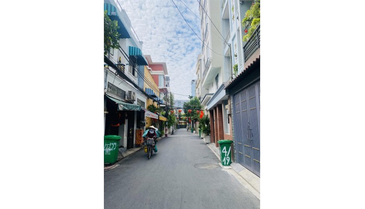 ***Bán nhà HXH Văn Chung, phường 13, Tân Bình; (6*15) - ngay mặt tiền