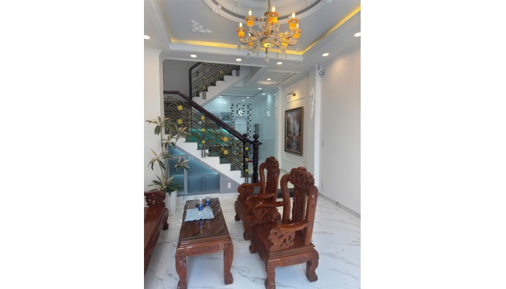** Bán nhà HXH  Nguyễn Thái Bình, P12, Tân Bình , 5 tầng 11,8 tỷ