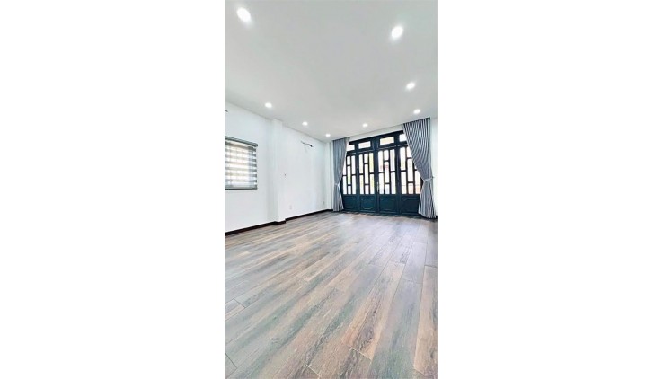 Bán nhà Gò Vấp, Nguyễn Kiệm, sát hẻm xe hơi, gần sân bay, 4 x 14, 3 Pn