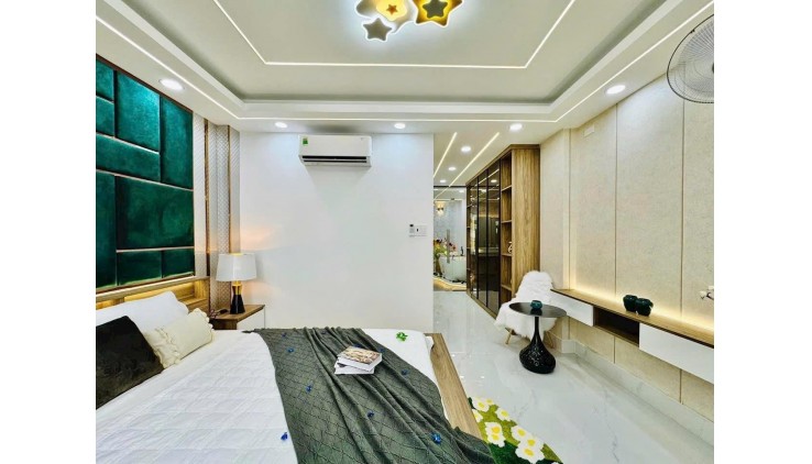 **Bán nhà phường 11, Tân Bình, hẻm Lạc Long Quân; 4,2x15 - nhỉnh 7 tỷ