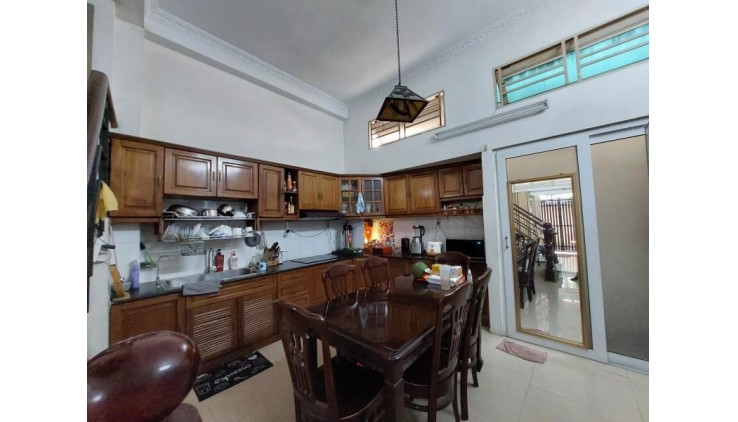 **Bán nhà phường 4 Tân Bình**, đường Út Tịch; 4x20, 3 tầng - chỉ 15 tỷ