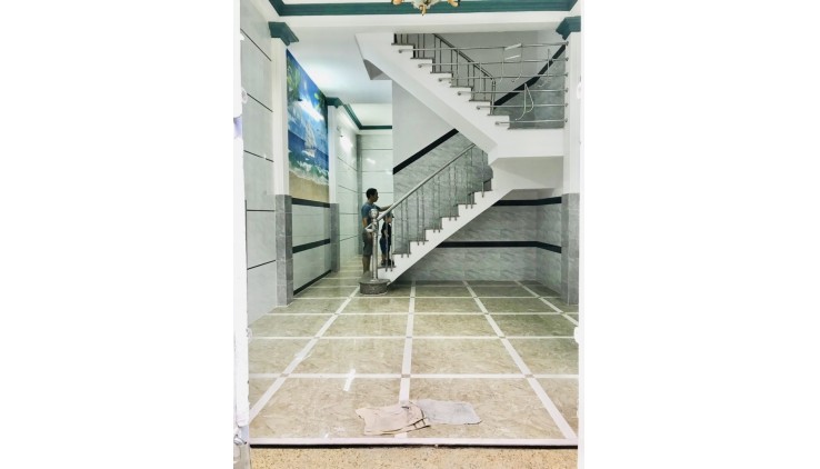 Bán nhà DT 40m2, Hẻm xe hơi 5m Đường Tô Hiệu, Quận Tân Phú