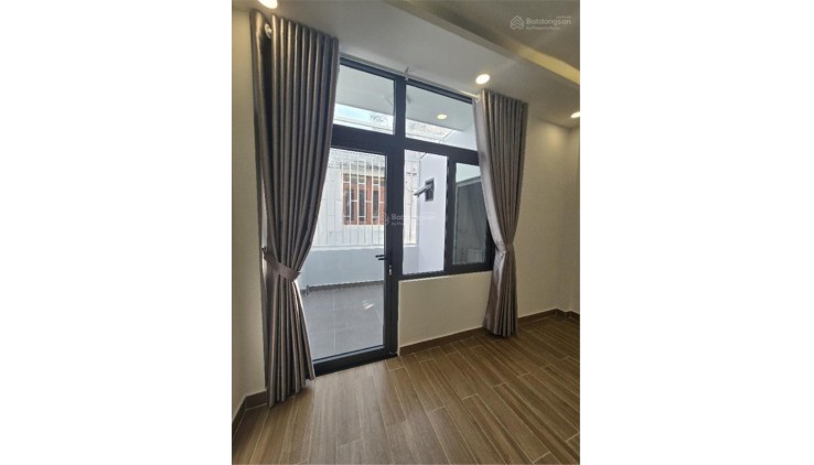 Bán nhà MỚI ĐẸP - HIỆN ĐẠI 3 tầng 80m2 - đường Phú Thuận - Quận 7 . Full nội thất