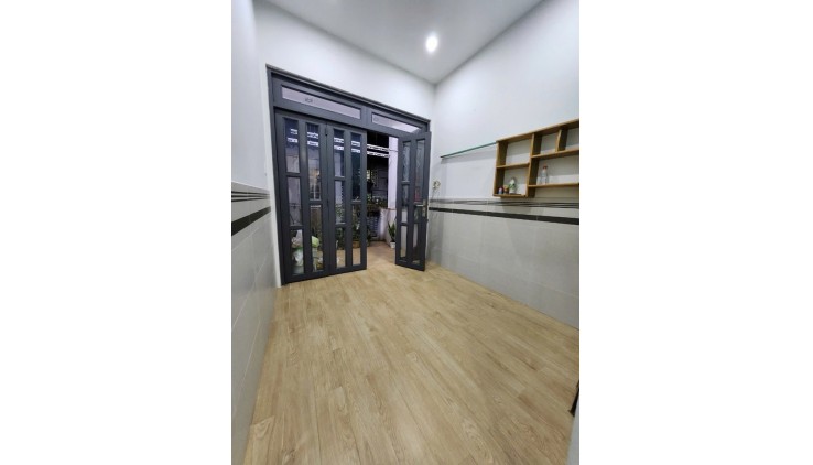 Nhà Bán 4 phòng ngủ ,  33m2 , 3 tầng , Hẻm 27/ Huỳnh Tịnh Của , Q3 giá 5 tỷ 650 ( 267 )