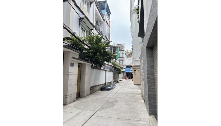Nhà Bán 4 phòng ngủ ,  33m2 , 3 tầng , Hẻm 27/ Huỳnh Tịnh Của , Q3 giá 5 tỷ 650 ( 267 )