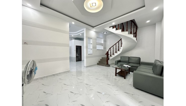 BÁN NHÀ PHÚ NHUẬN - 70M2 - 4 TẦNG - 4PN - 5WC - GIÁ 8.4 TỶ - VỊ TRÍ VÀNG PHAN TÂY HỒ