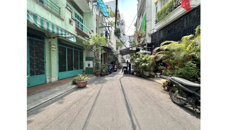 SÁT PHAN XÍCH LONG, P7, PHÚ NHUẬN - HẺM Ô TÔ TRẢI NHỰA CHUẨN 4M - 63M2 A4 - 2 TẦNG - 8.5 TỶ TL