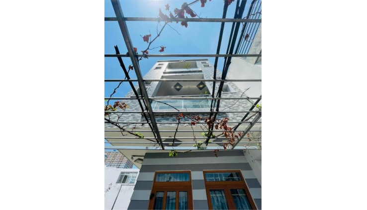 Chủ ngộp ! Nhà mặt tiền 4 tầng GIÁ RẼ KD đa dạng chỉ 12 tỷ - quận Tân Phú