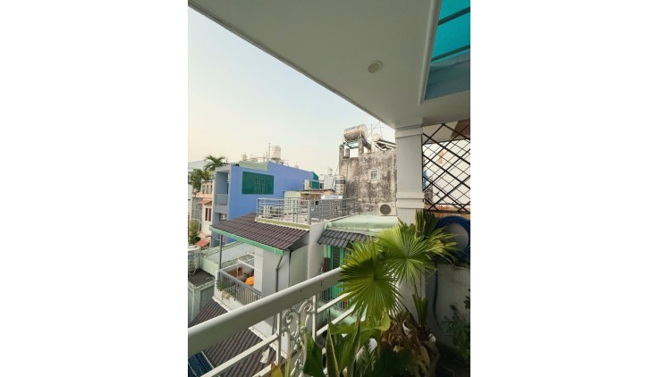 N278 - Nhà Hẻm 489/  HUỲNH VĂN BÁNH - 4 tầng BTCT 30M2 NỞ HẬU - 5.25 TỶ.
