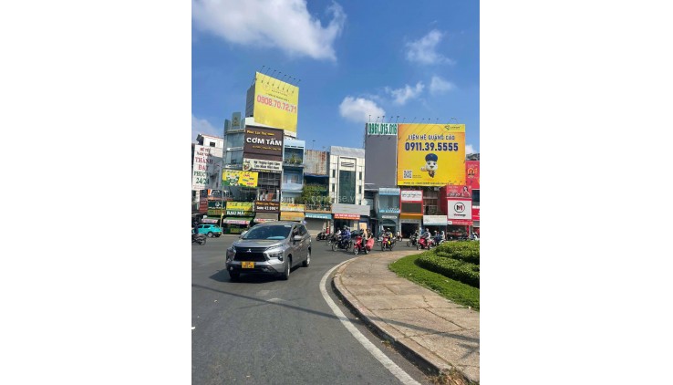 Cho thuê nhà MT 530-532 Nguyễn Thị Minh Khai, Phường 2, Quận 3