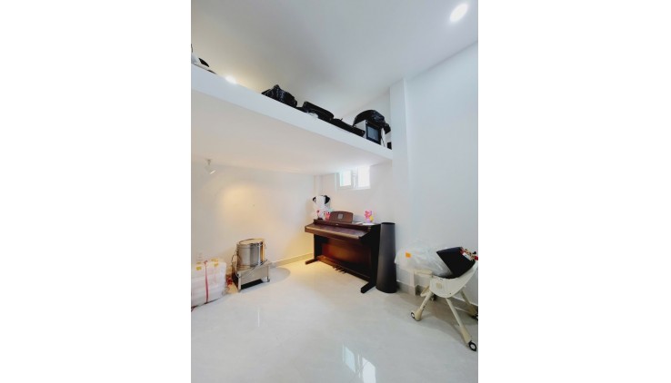 SÁT HẺM XE HƠI Nguyễn Thị Huỳnh Phường 11 Phú Nhuận - 40M2 (6X6.5) - 4 TẦNG - GIÁ CHỈ 6.7 TỶ