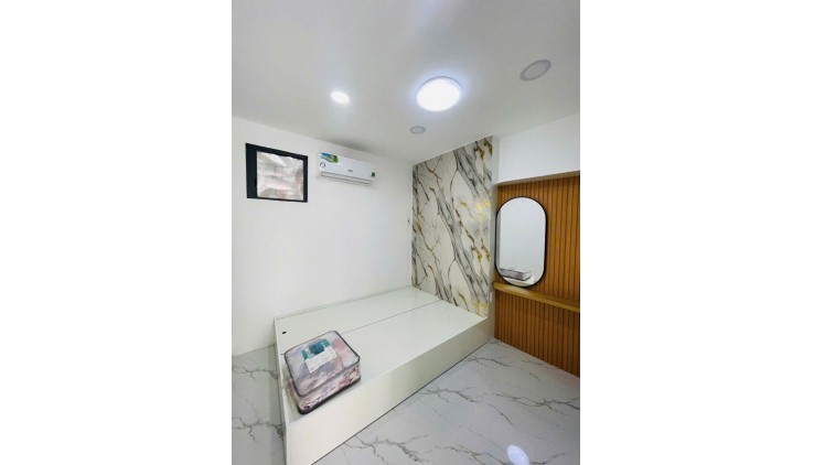BÁN NHÀ HẺM NGUYỄN CẢNH CHÂN, QUẬN 1 - 28M2, 2 TẦNG, 3PN, 3WC - GIÁ 5.8 TỶ - SỔ HỒNG CHÍNH CHỦ