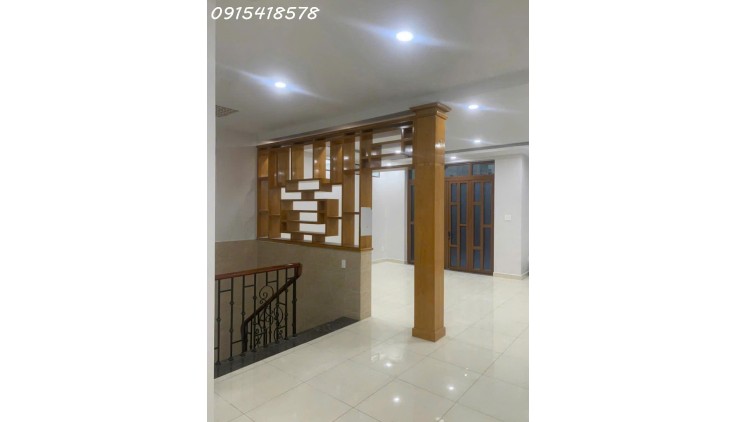 Bán nhà lầu Hiệp Bình Chánh. Hẻm xe hơi, gần ngay vạn phúc city