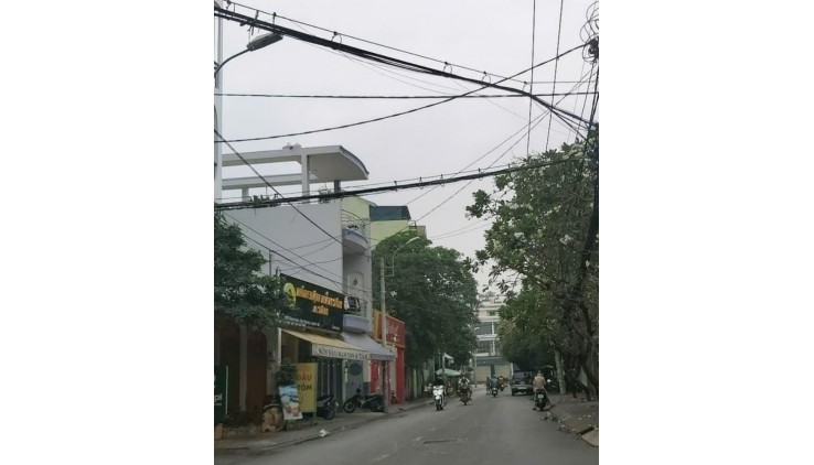 Bán nhà Gò Vấp, hẻm xe hơi Dương Quảng Hàm, gần công viên, 44M²x5 tầng, 4 Pn