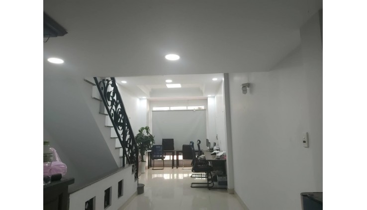 Bán nhà Gò Vấp, hẻm xe hơi Dương Quảng Hàm, gần công viên, 44M²x5 tầng, 4 Pn