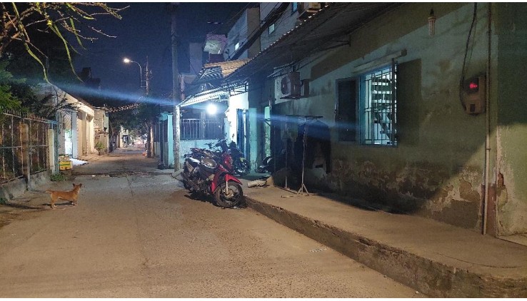 Mặt Tiền Lô Góc, Kinh Doanh Tốt - Bán Nhà Thủ Đức Giá Chỉ 4.85 Tỷ, Sổ Hồng Riêng
