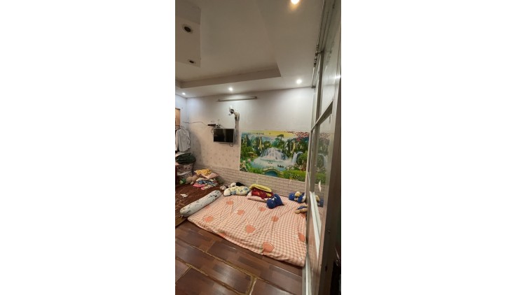 NHÀ 2 TẦNG - HÀNG XÓM PHÚ MỸ HƯNG - 25M2 CHỈ 2,85 TỶ.
