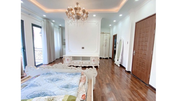 Bán nhà HXH Phạm Văn Hai, P5, Tân Bình, 60m2, 5 tầng, ngang 7m, nội thất xịn