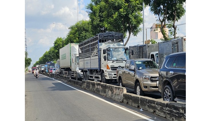 Bán nhà mặt tiền kinh doanh Quốc Lộ 22, Trung Mỹ Tây, Q12, 160m2, 3 tầng