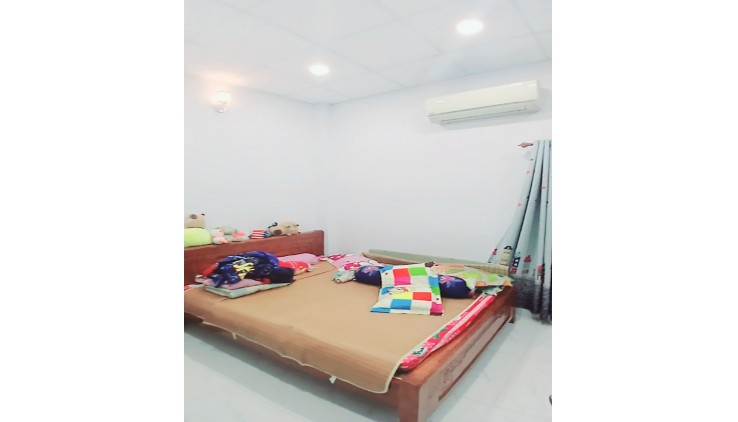 Bán nhà xe hơi đỗ cổng Lê Trọng Tấn, BHH, Bình Tân, 55m2, 2 tầng, sau căn mặt tiền.