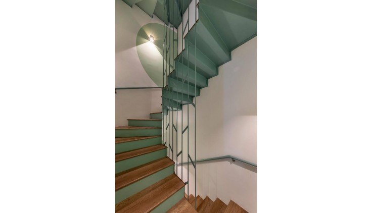 Bán nhà Gò Vấp, hẻm xe hơi Dương Quảng Hàm, gần công viên, 44M²x5 tầng, 4 Pn