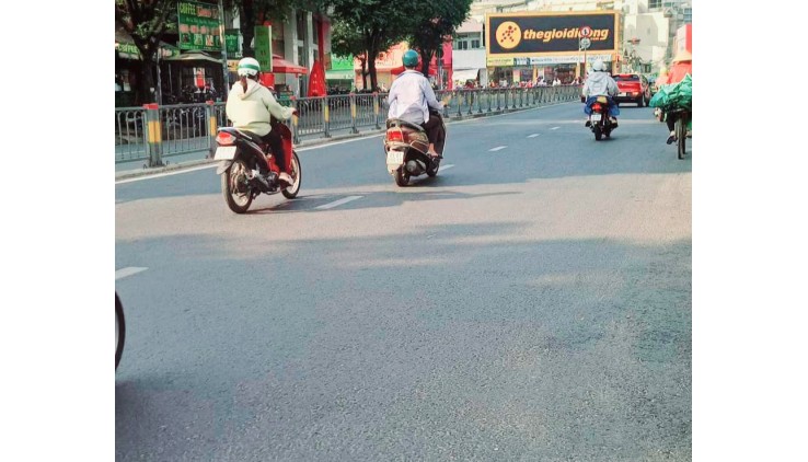 BÁN NHÀ LÊ TRỌNG TẤN-2 TẦNG-73M2-3PN-TÂN PHÚ-NGAY TKTQ-CHƯA ĐẾN 5 TỶ