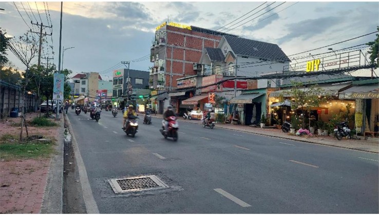 MẶT TIỀN LỚN LÊ VĂN CHÍ - ĐƯỜNG 25M - KINH DOANH SẦM UẤT BẬC NHẤT - NGAY NGÃ 4 THỦ ĐỨC. 32 TỶ.