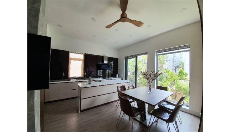 Biệt Thự 4 Tầng, 130m2 Thống Nhất, Bình Thọ, Thủ Đức, Sổ Hồng Chính Chủ