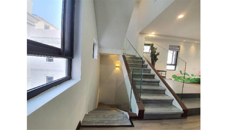 Cực Hiếm! Biệt Thự  4 Tầng, Đặng Văn Bi, Thủ Đức, Sổ Hồng Chính Chủ, Giá Hời!