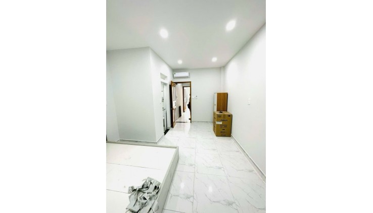 NHÀ NGAY CHỢ HIỆP BÌNH - 68M2 - 4 TẦNG MỚI Ở NGAY - DOANH THU 25TR/TH. 6.5TỶ