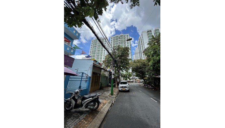 BÁN NHÀ MT ĐƯỜNG 81 TÂN QUY QUẬN 7-4 TẦNG