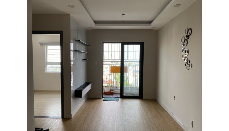 Bán căn hộ mới nhận bàn giao 2,1 tỷ full thuế phí, DT 70m2 2PN tại chung cư Bluesky Trung Tâm Q2