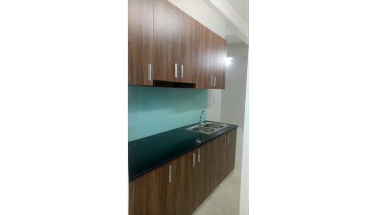 Bán căn hộ mới nhận bàn giao 2,1 tỷ full thuế phí, DT 70m2 2PN tại chung cư Bluesky Trung Tâm Q2