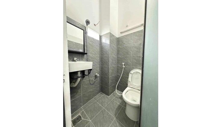 Bán nhà Mặt tiền Tây Sơn - gần Chợ Tân Hương, DT: 4.9x24m, 7 tầng - 21 PN, 13.9 tỷ