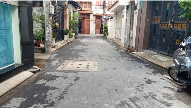 HXH Nguyễn Cửu Đàm 5x15m, vuông đẹp không lỗi, cấp 4 CN 75m2. giá chỉ 6 tỉ