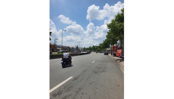 Bán đất thổ cư 97m2 Q.9, 4.4 tỷ, sổ đỏ