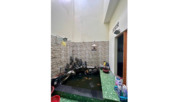 MTKD NHỘN NHỊP NGUYỄN VĂN QUÁ QUẬN 12- 96M2- 5PN- CHO THUÊ 19TR- NHỈNH 9 TỶ TL