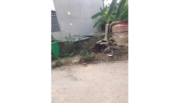 Bán khu đất cạnh Vinhome Quận 9