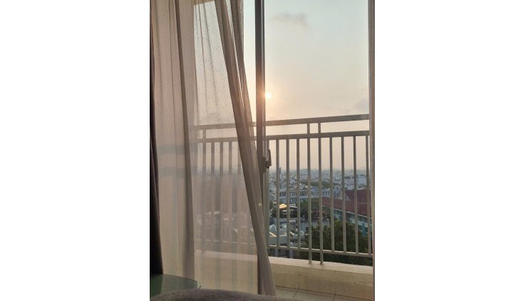 Bán căn hộ mới nhận bàn giao 2,1 tỷ full thuế phí, DT 70m2 2PN tại chung cư Bluesky Trung Tâm Q2