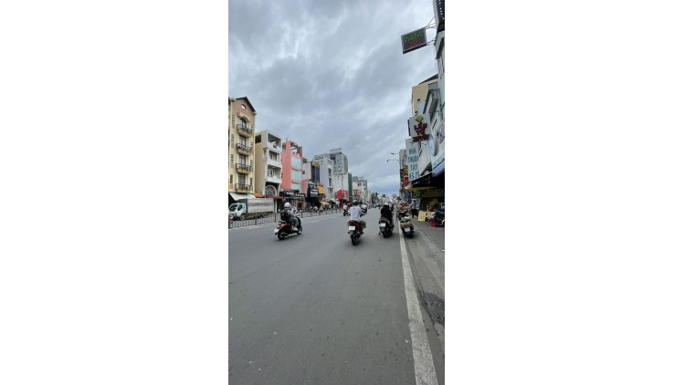 Bán nhà Dương Bá Trạc, Quận 8, 76m2, ngang 4.4m, 5PN, giá cực chất chỉ 5.8 tỷ