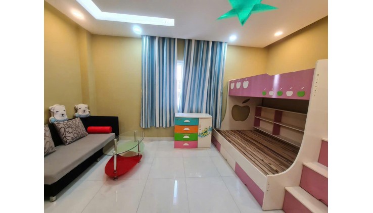 Cho thuê nhà nguyên căn, khu Khang Điền, Q.9, 1 trệt 2 lầu, DTSD 200m2, 4PN, giá thuê 16tr/tháng