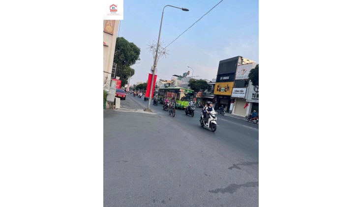 Cho Thuê Nhà Mặt Tiền: Quang Trung, Phường 10, Quận Gò Vấp, TPHCM.
